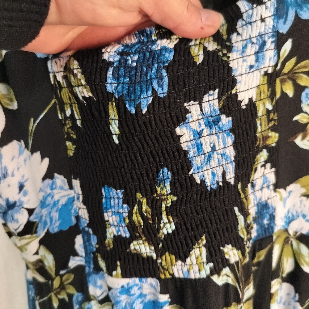 Banana Republic Black Floral‎ Maxi Long Dress Size 6 100% Rayon Cap Sleeves - Picture 5 of 14